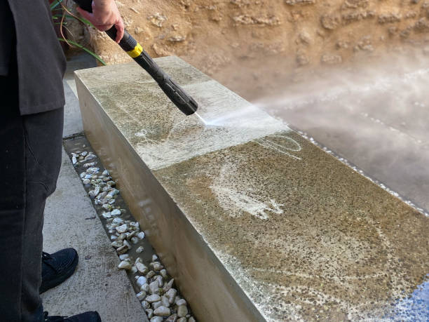Pressure Washing Contractors in Wayland, MI